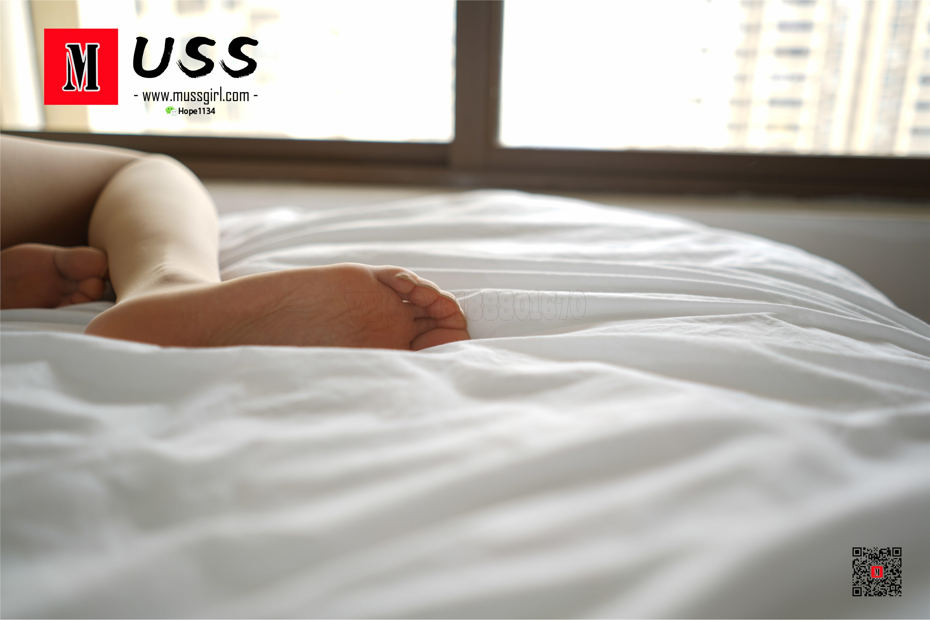 MussGirl慕丝女郎 NO.019 女神的古典美足与裸色薄丝－浪漫满屋